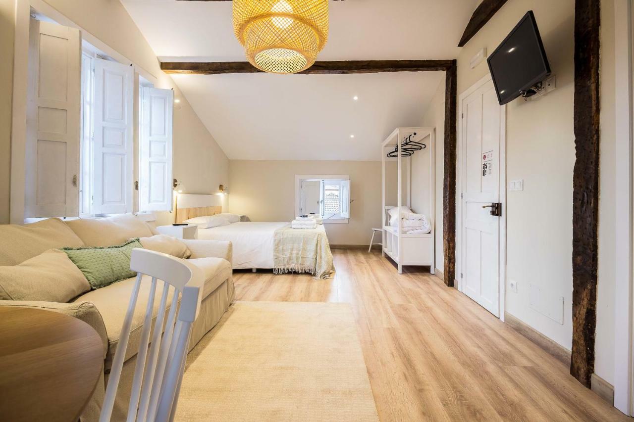 Hostal Lierganes Fluviarium Rooms Екстериор снимка